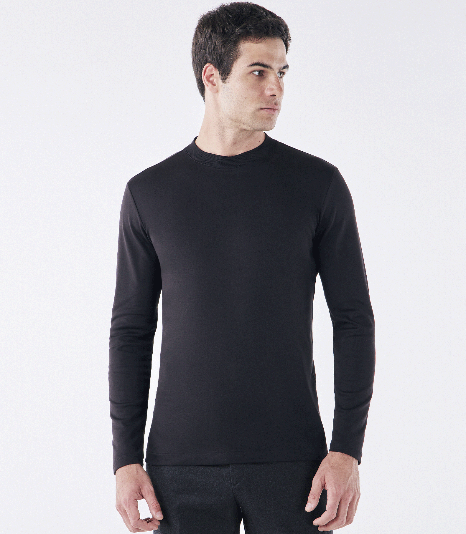 Camiseta Pima Manga Longa Gola Cruzada Frontal Preto