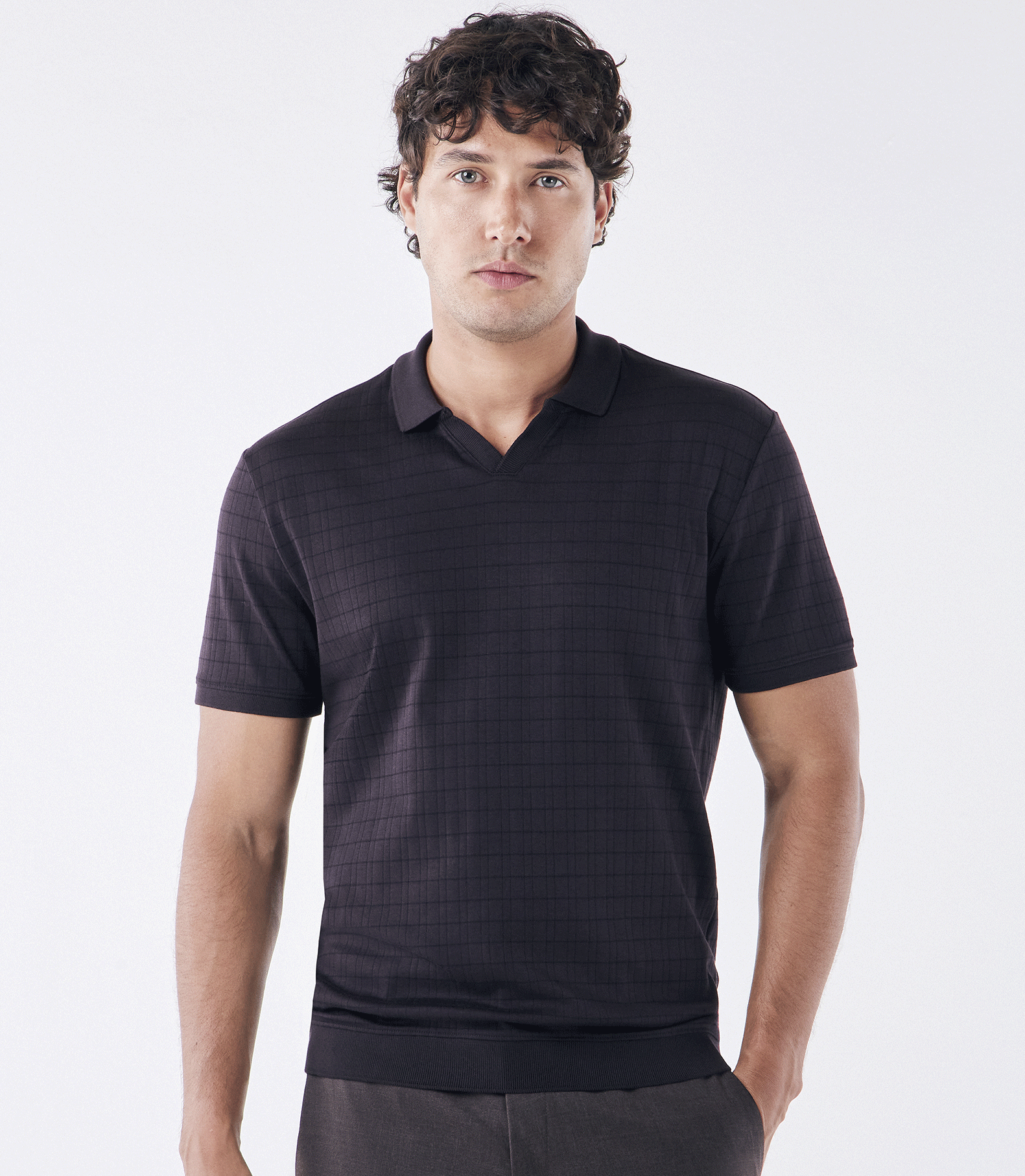 Polo Jacquard Gola V Marrom
