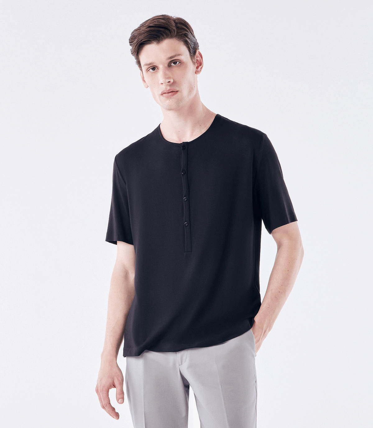 Camiseta Homemeeting Gola Botão Preto