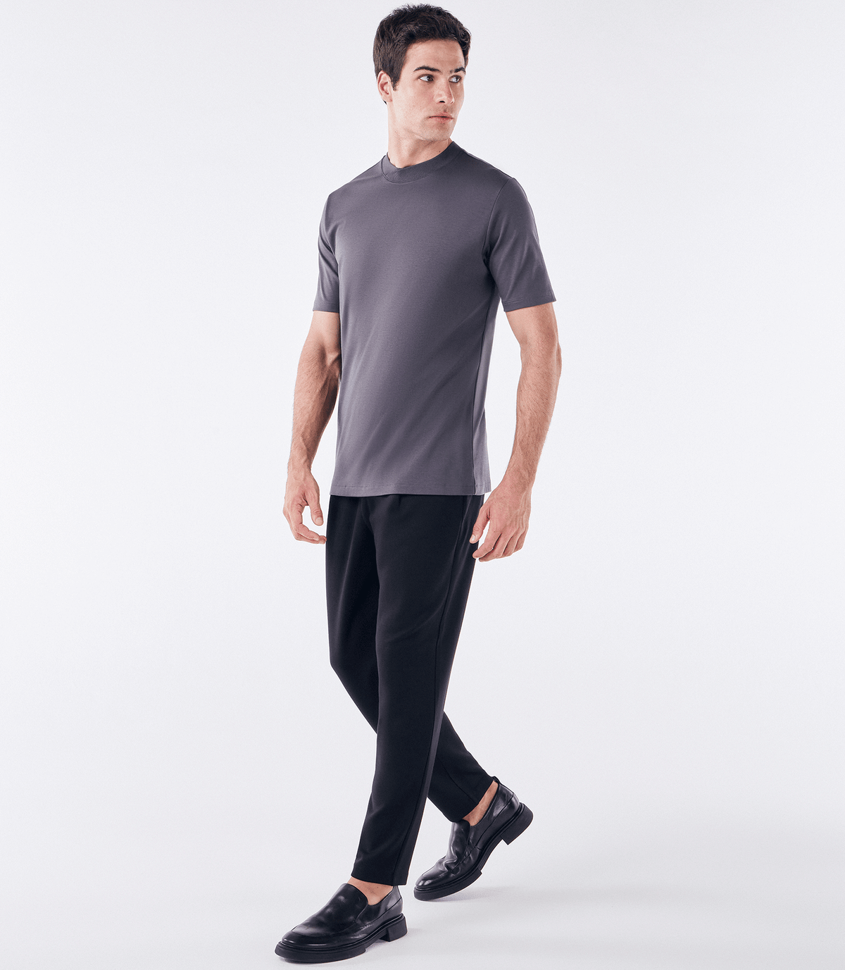 Camiseta Pima Gola Cruzada Frontal Cinza