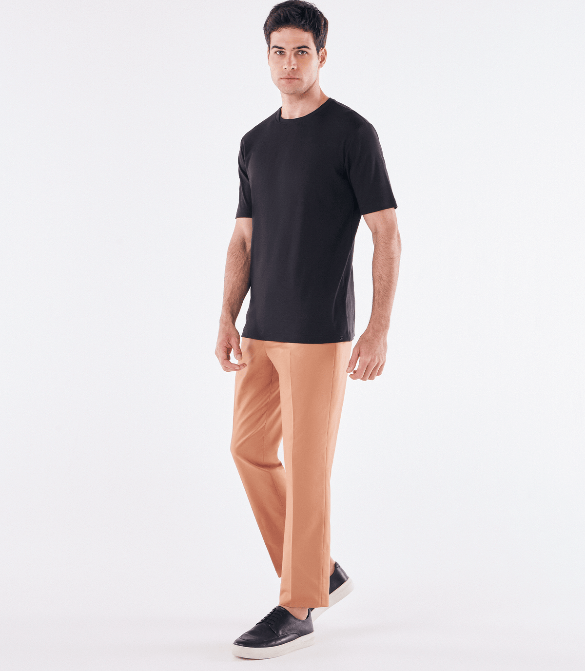 Camiseta Pima Interloque Gola Cruzada Preto