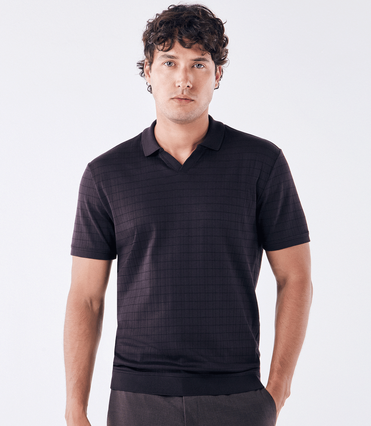 Polo Jacquard Gola V Marrom